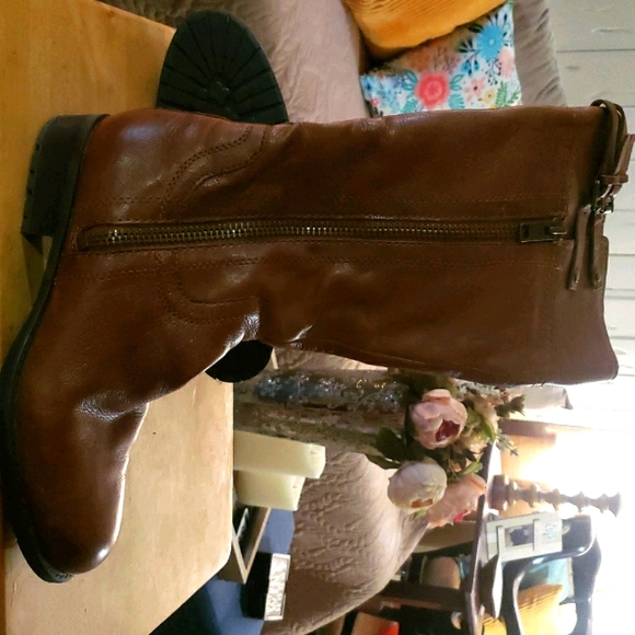 NWT Brown Riding Boot - Picture 4 of 4